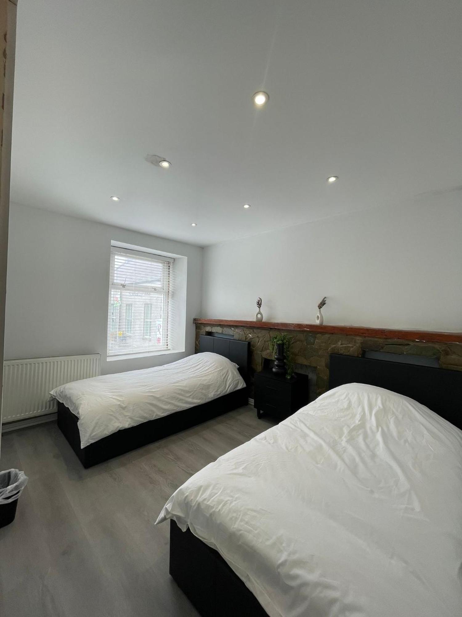 Holyheadinn Luaran gambar